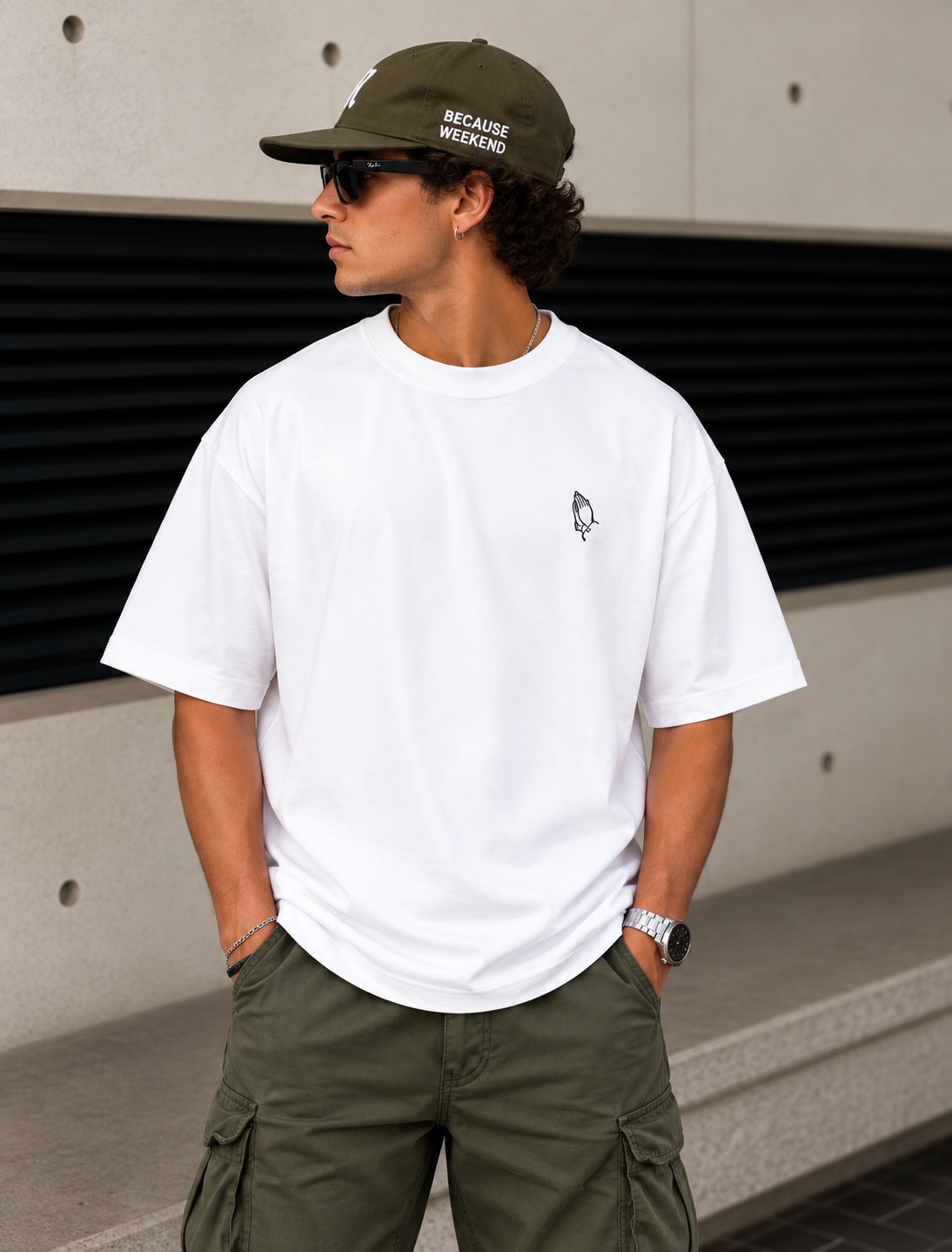 Camiseta Semi Oversized Walk By Faith